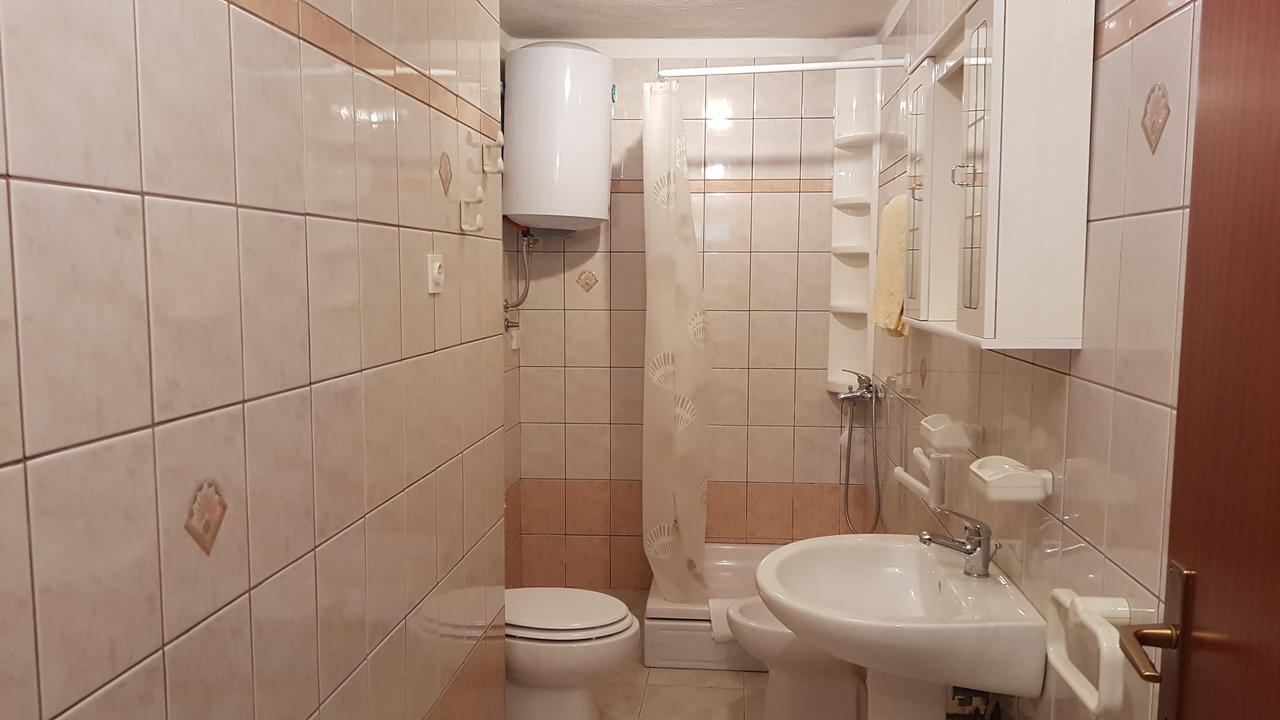 Apartment Doris เซนญ์ ภายนอก รูปภาพ
