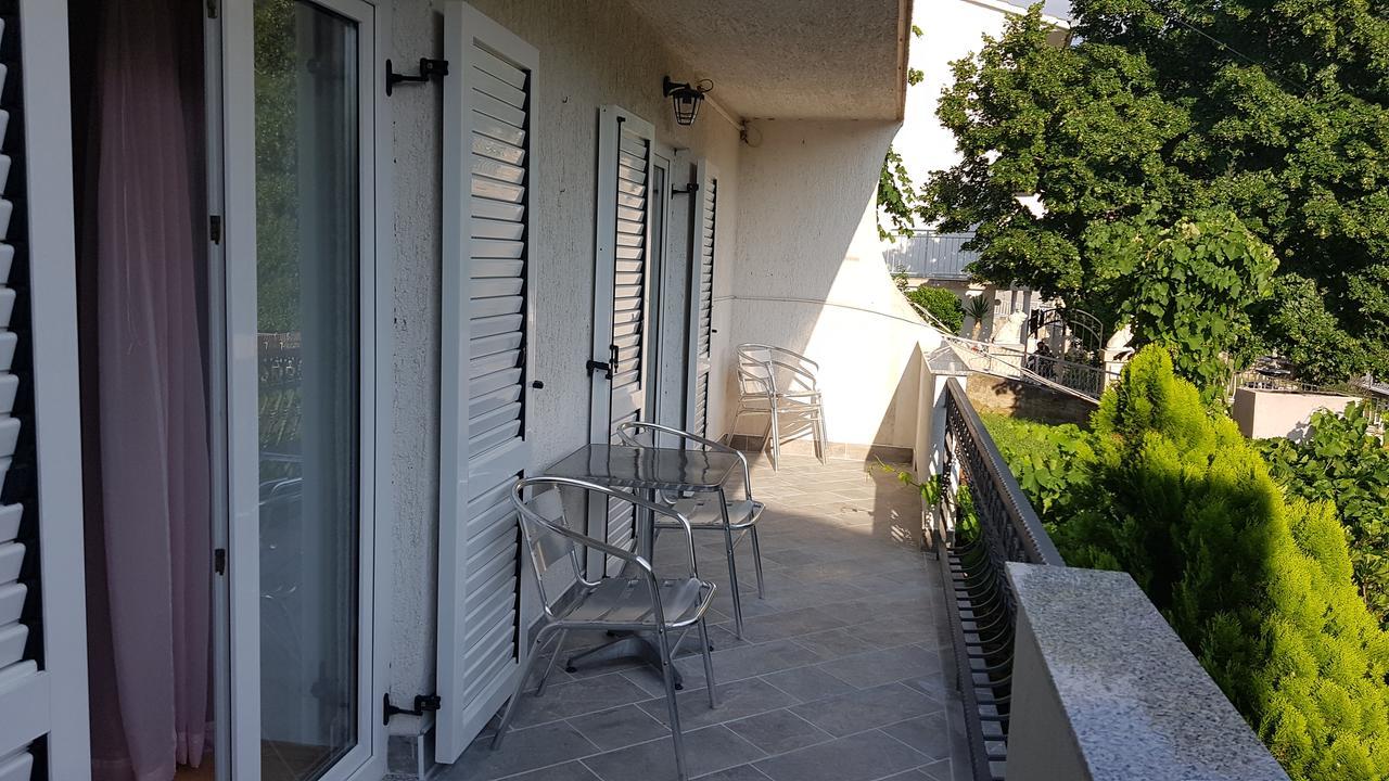 Apartment Doris เซนญ์ ภายนอก รูปภาพ